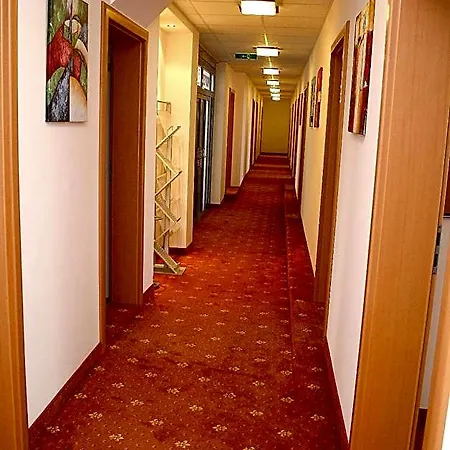 Hotel Evido Center